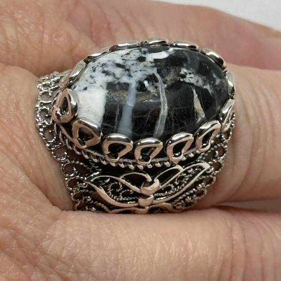 White Buffalo in Sterling Silver Sz 8